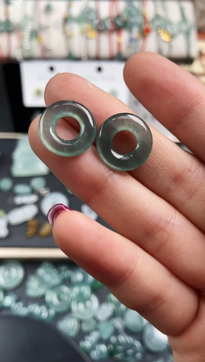 【闪购商品】翡翠吊坠(不含链)未镶嵌-----99甜甜圈