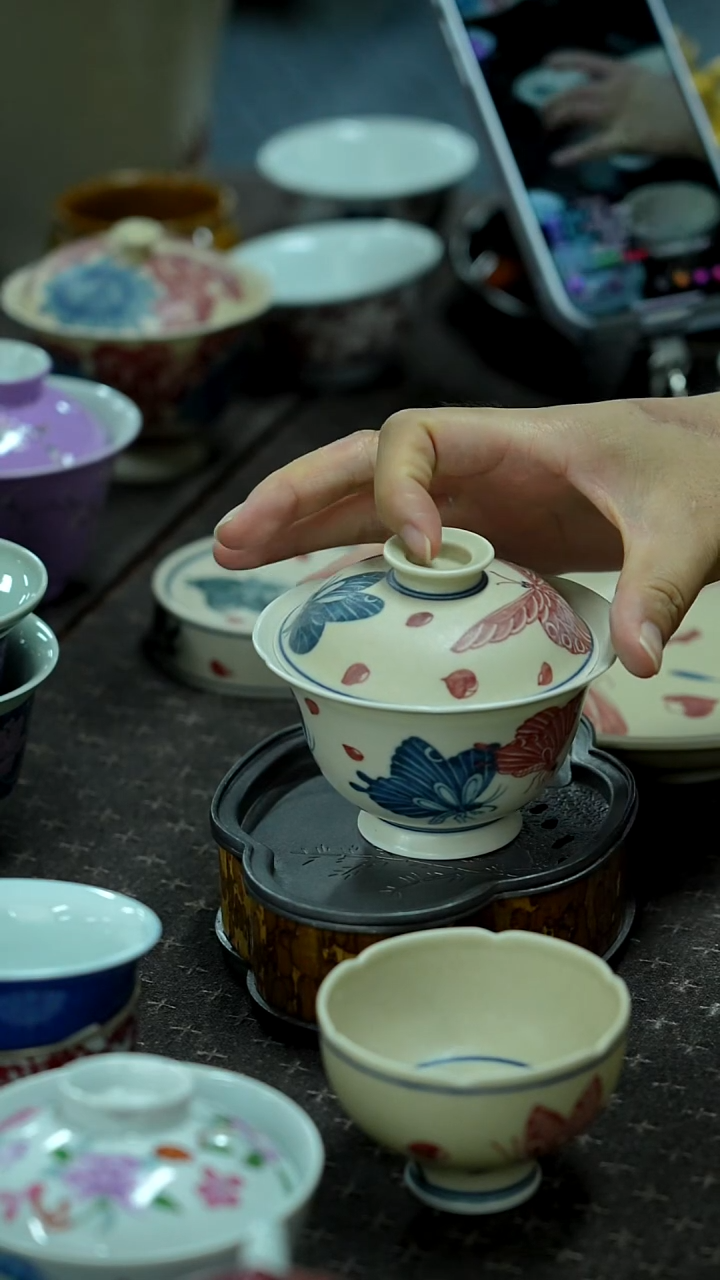 搬迁完毕 景德镇手绘茶具福利