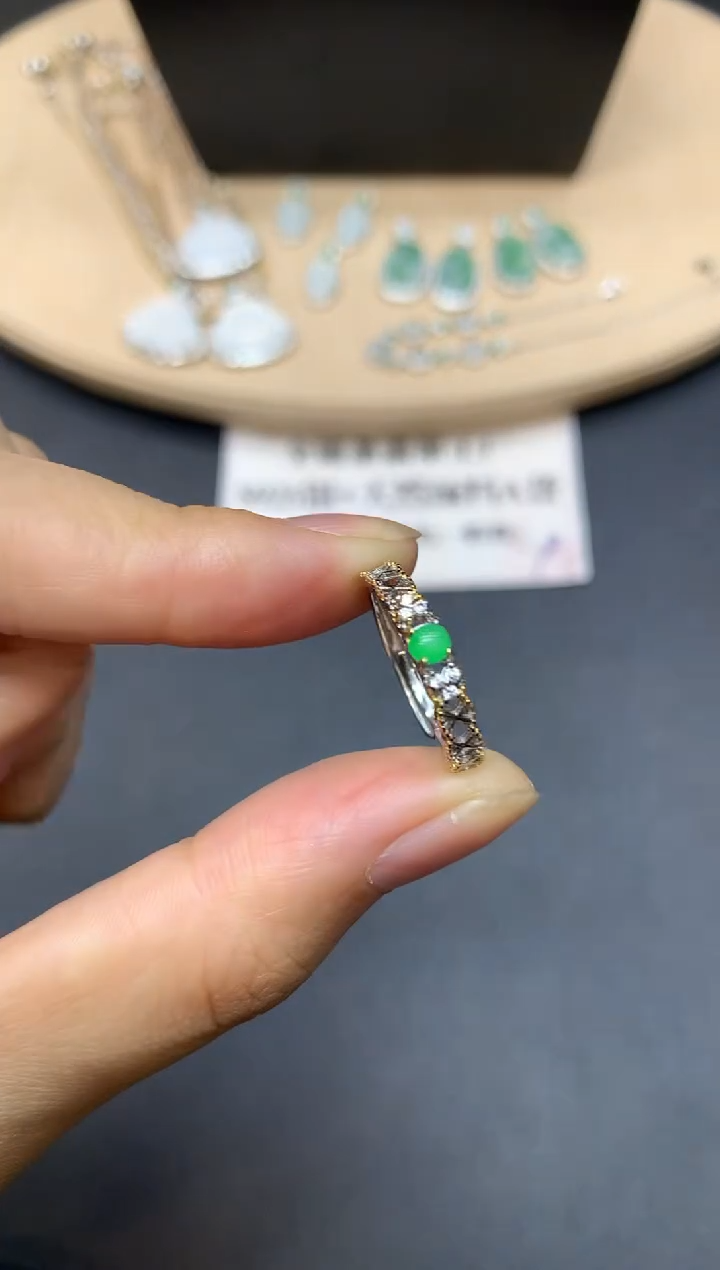 【闪购商品】翡翠戒指银S925镶嵌蛋面【多样性发其一】