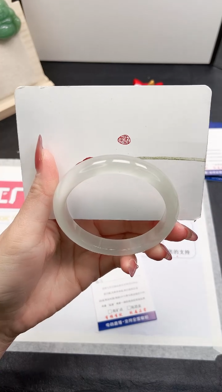 【闪购商品】石英质玉手镯未镶嵌294-62