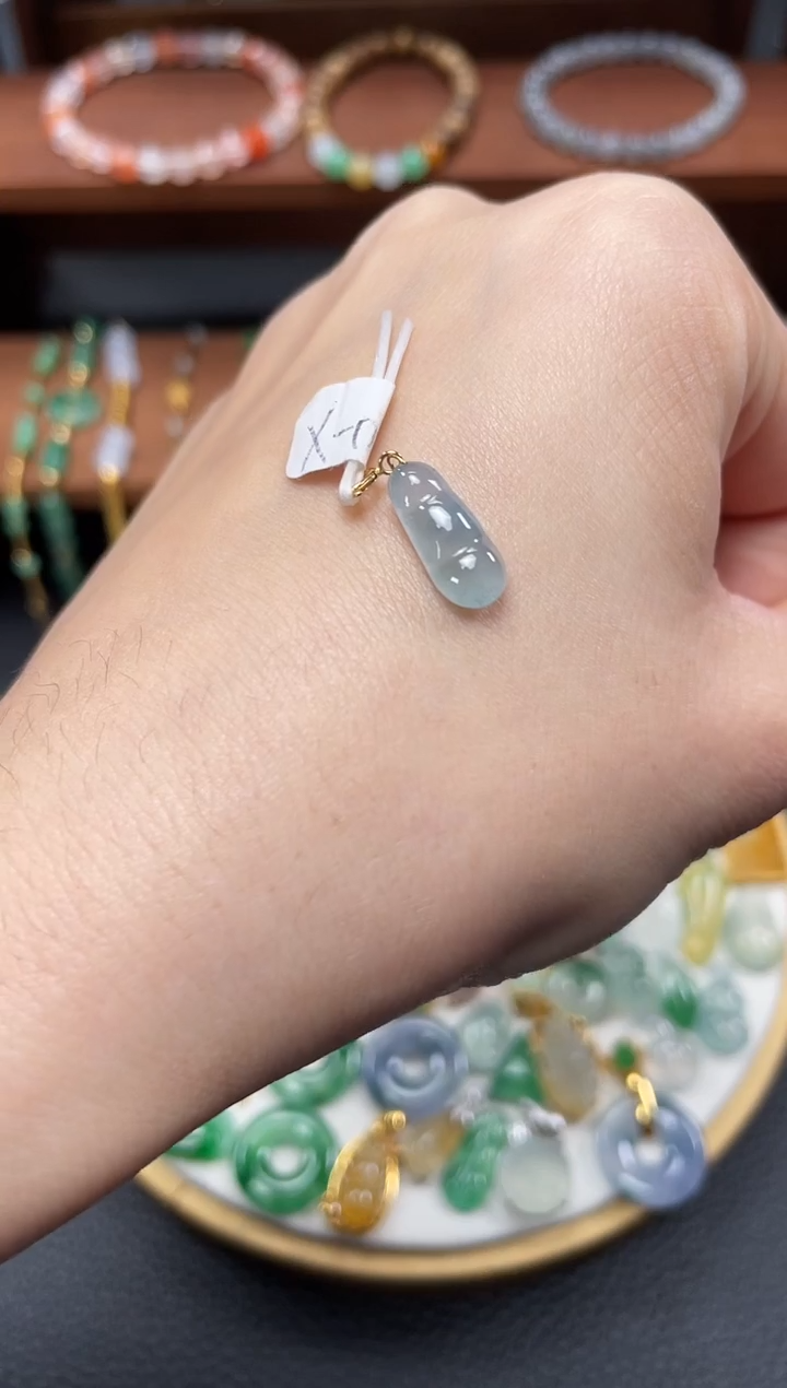 【闪购商品】翡翠吊坠(不含链)18K金镶嵌一个   JK625