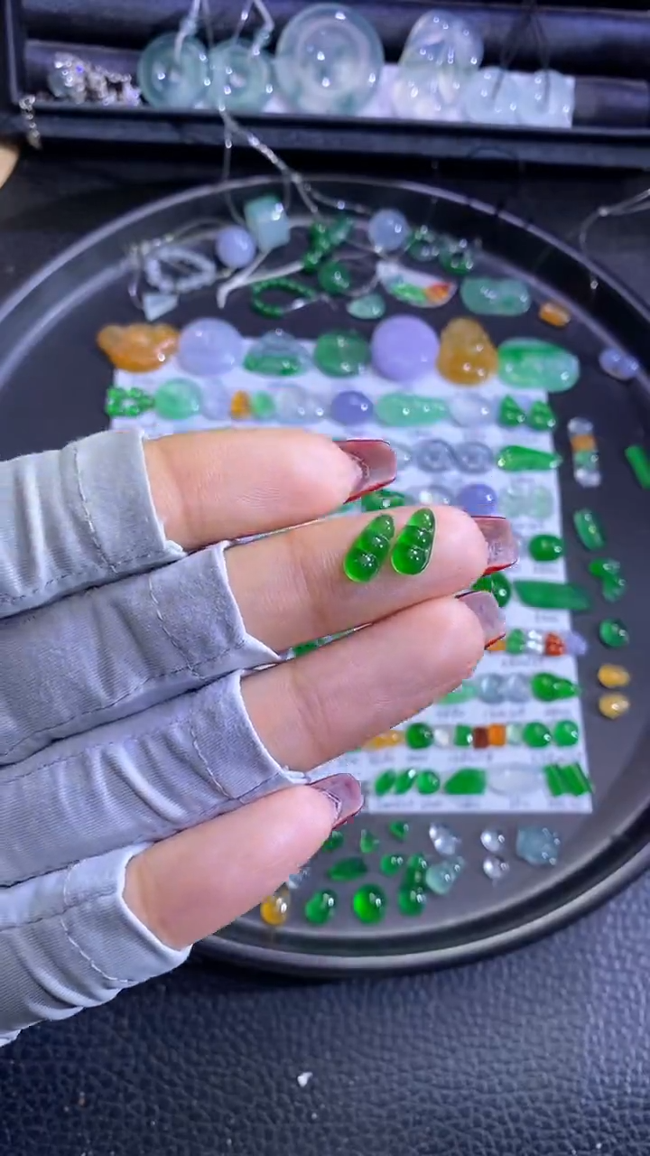 未镶嵌挂件翡翠豆子