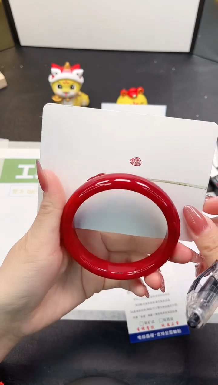 【闪购商品】石英质玉手镯未镶嵌193-63.7