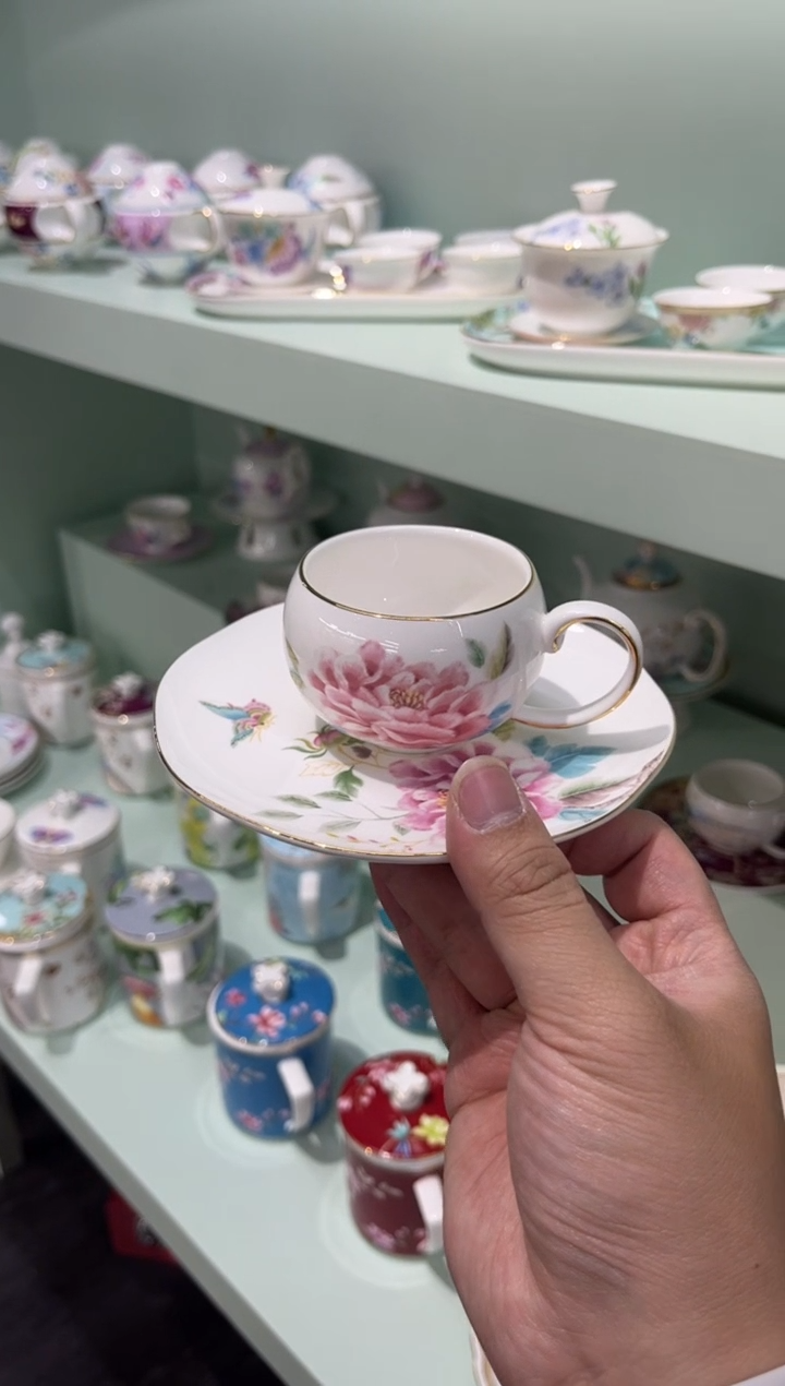 45%以上骨粉骨瓷圆球杯碟