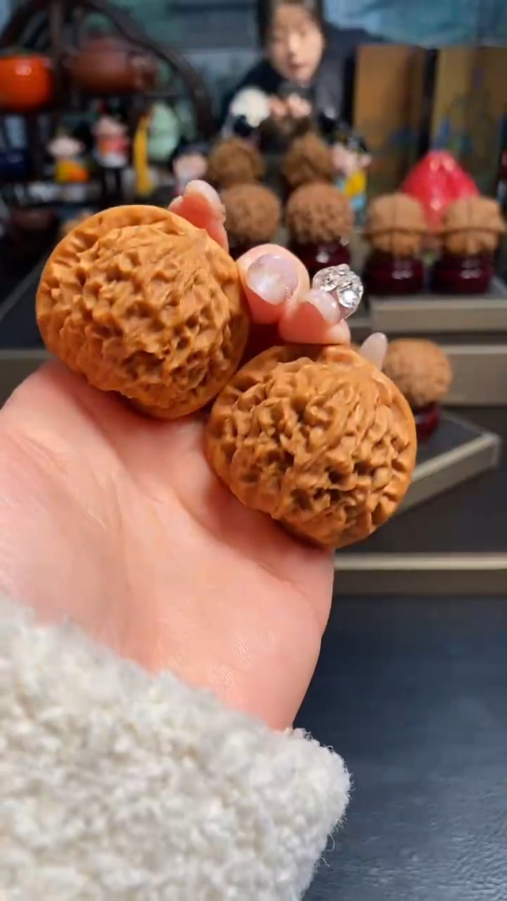 【闪购商品】文玩核桃吊坠D743玉麒麟42