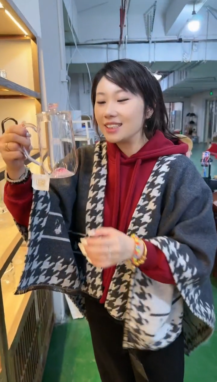 【闪购商品】瓷J014------------