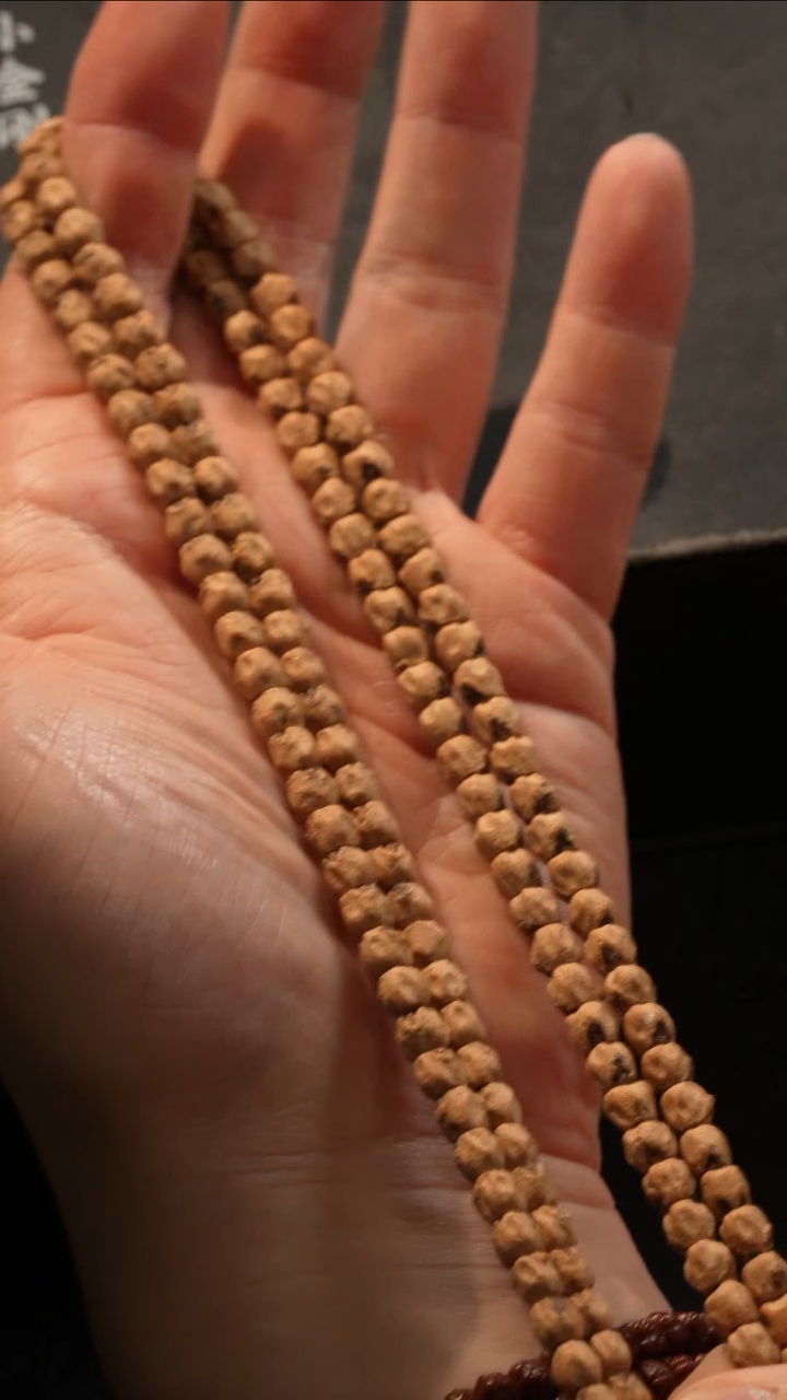 【闪购商品】金刚菩提吊坠直筒百香籽