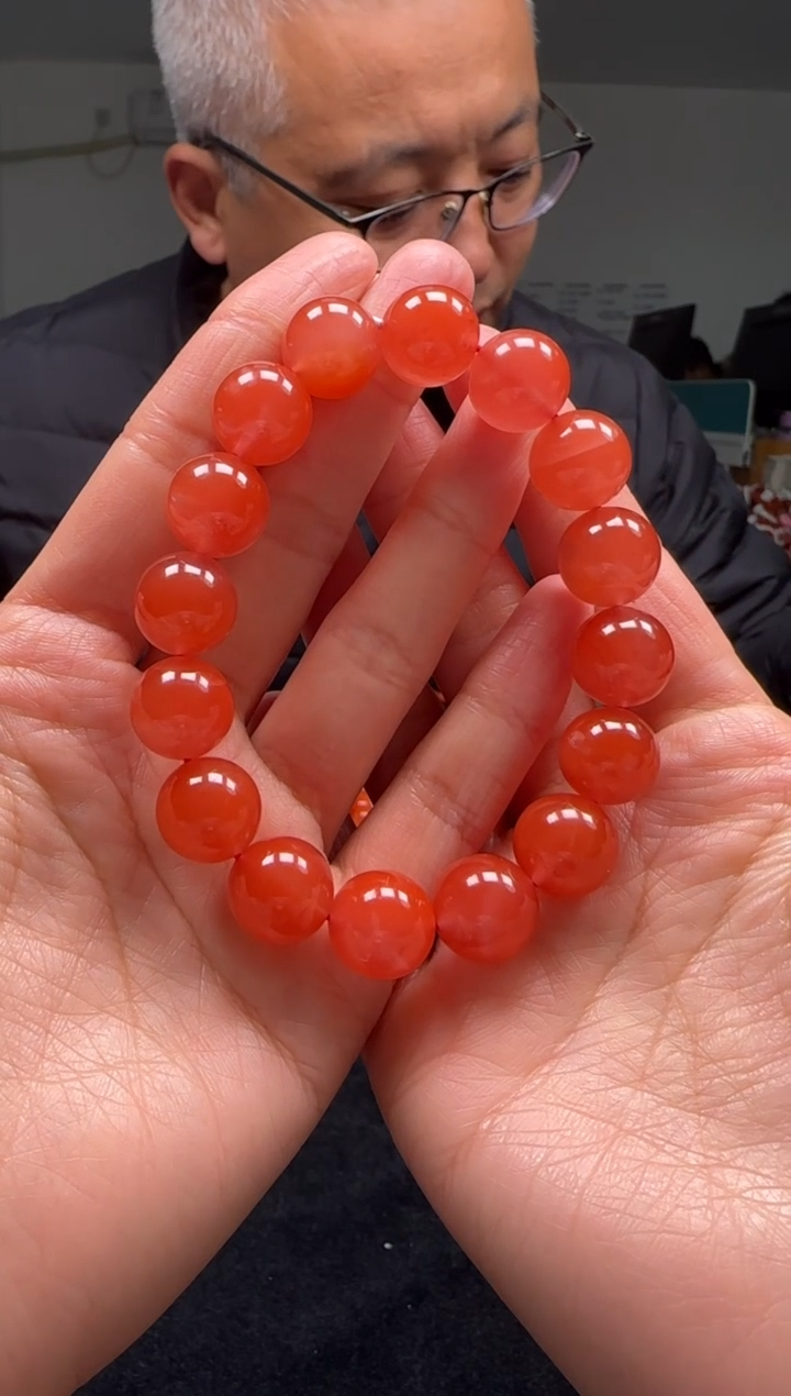 【闪购商品】南红玛瑙13mm保山手串圆珠未镶嵌多样性发一件
