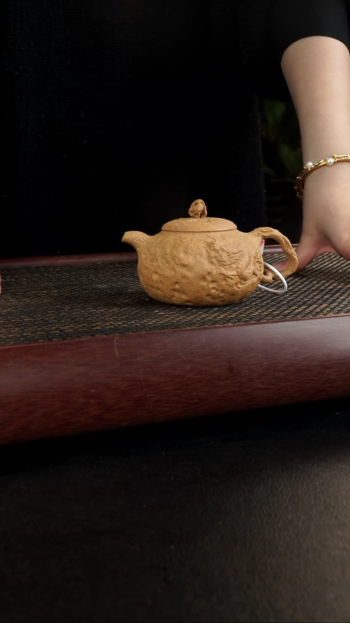 【闪购商品】紫砂茶宠黄段白帝