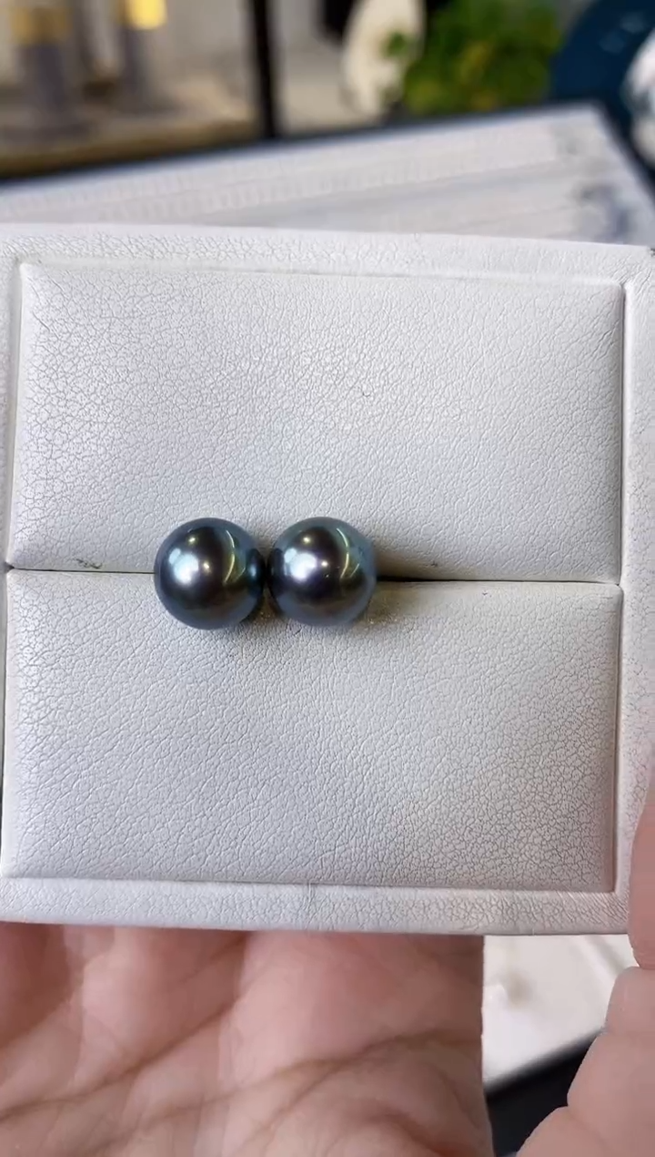 【闪购商品】海水珍珠耳饰18K金镶嵌9-10大溪地黑珍珠耳饰