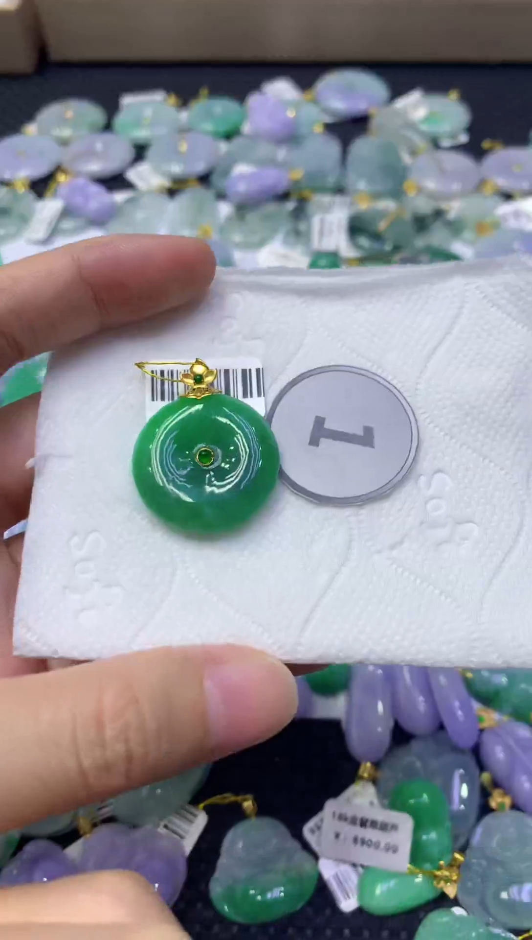 颈饰18K金镶嵌翡翠天然缅甸翡翠A货