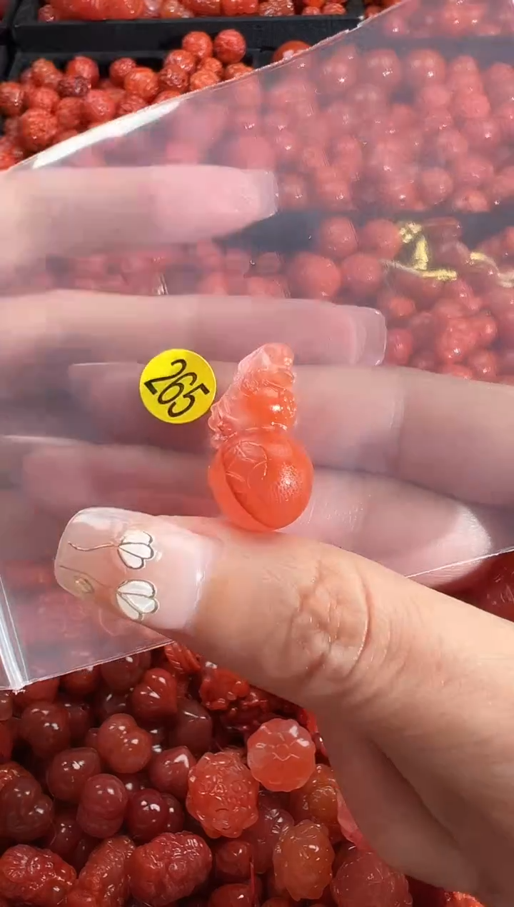 颈饰未镶嵌南红玛瑙1