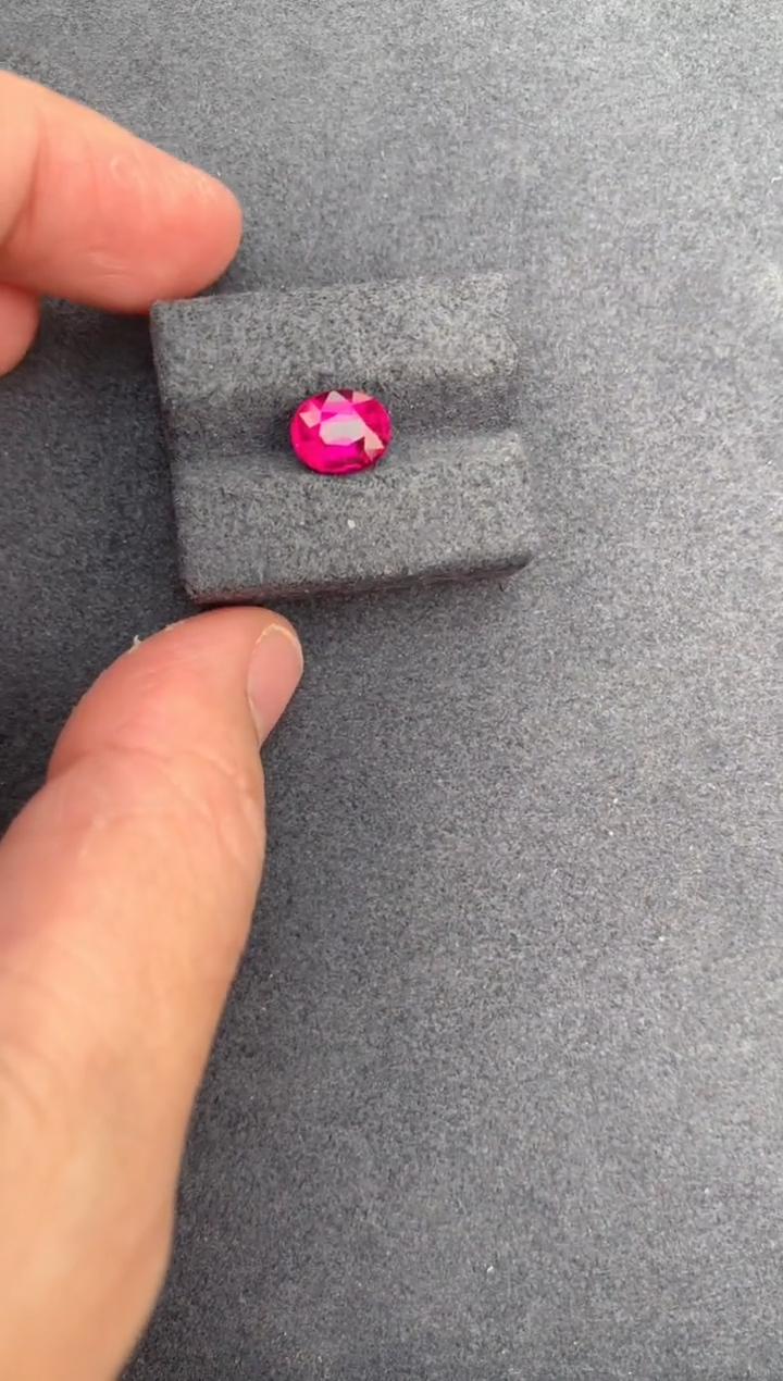 【闪购商品】碧玺裸石未镶嵌1.7ct卢比莱