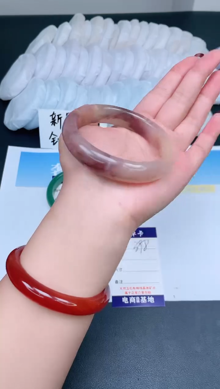 【闪购商品】石英质玉手镯未镶嵌398-62.1