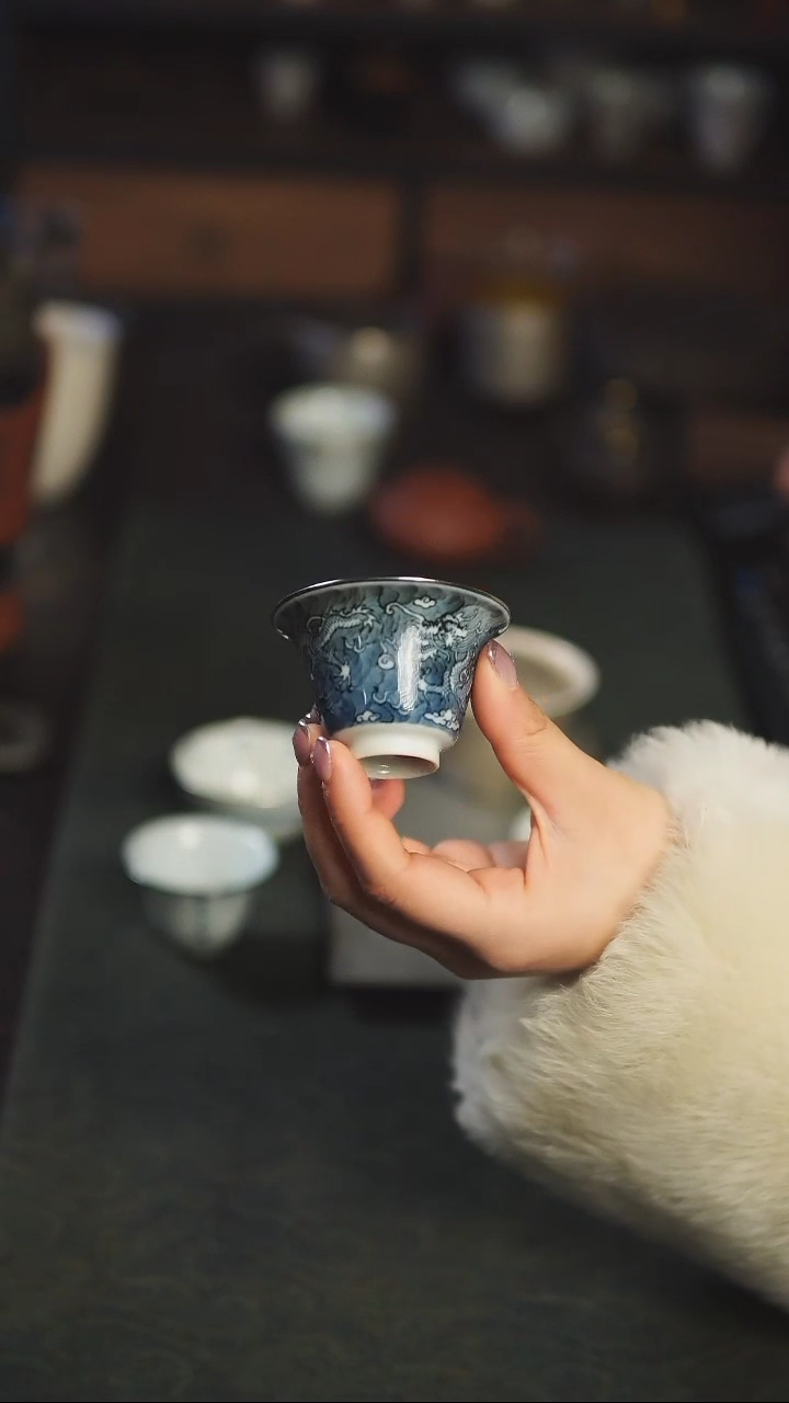 【闪购商品】太初 手绘云龙纹主人杯