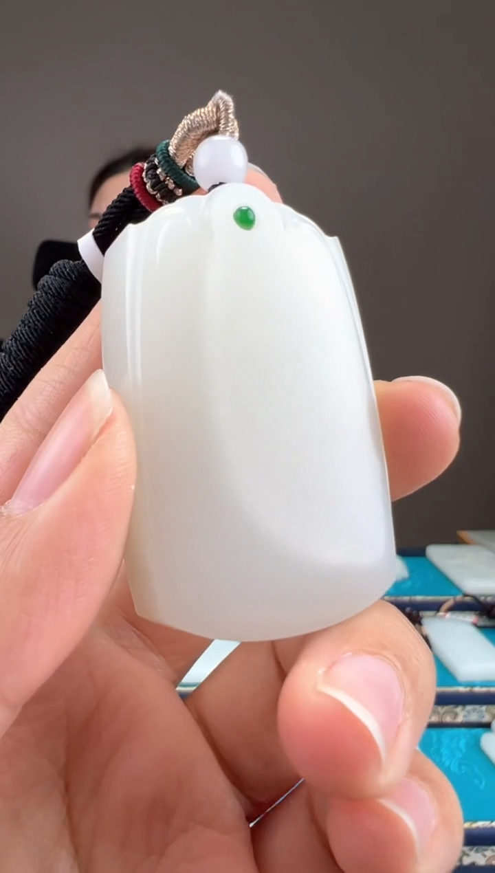 【闪购商品】和田玉颈饰未镶嵌1