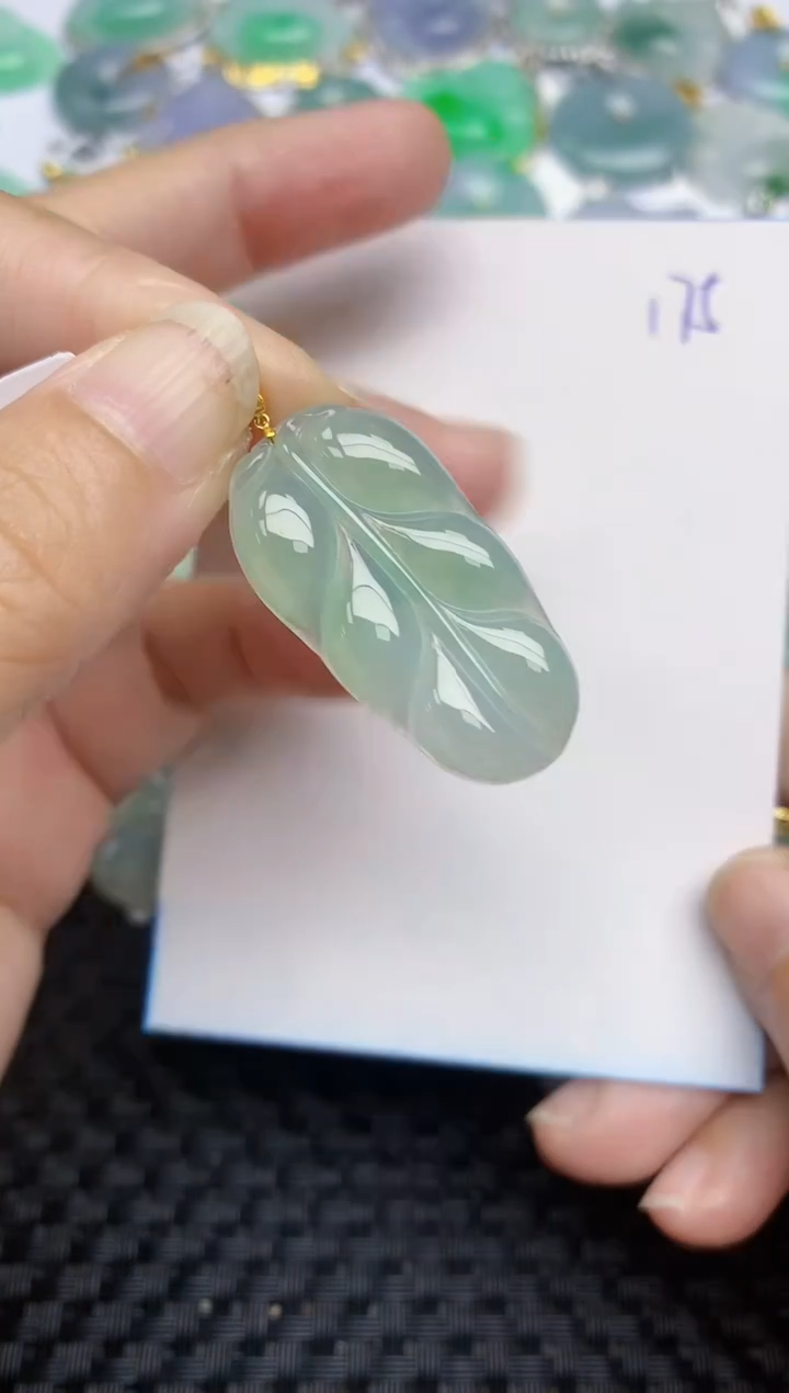 翡翠18K金镶嵌颈饰天然A货翡翠 175