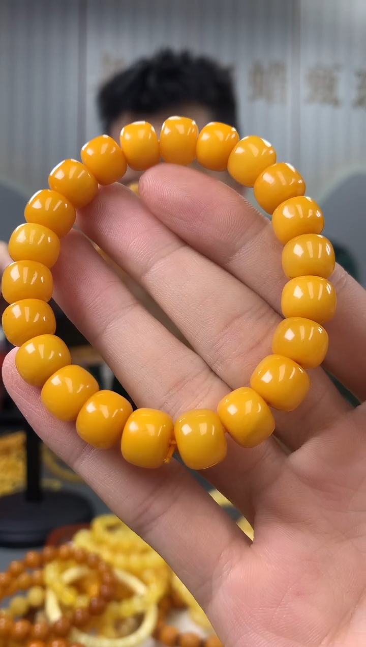 【闪购商品】琥珀裸石未镶嵌手串
