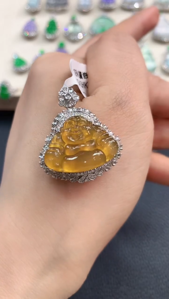 【闪购商品】翡翠吊坠(不含链)18K金镶嵌n55       