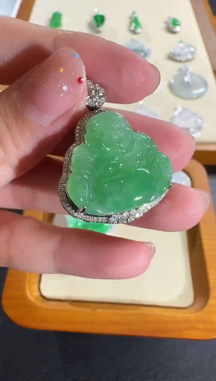 【闪购商品】翡翠吊坠(不含链)18K金镶嵌【源头工厂】钻石镶嵌
