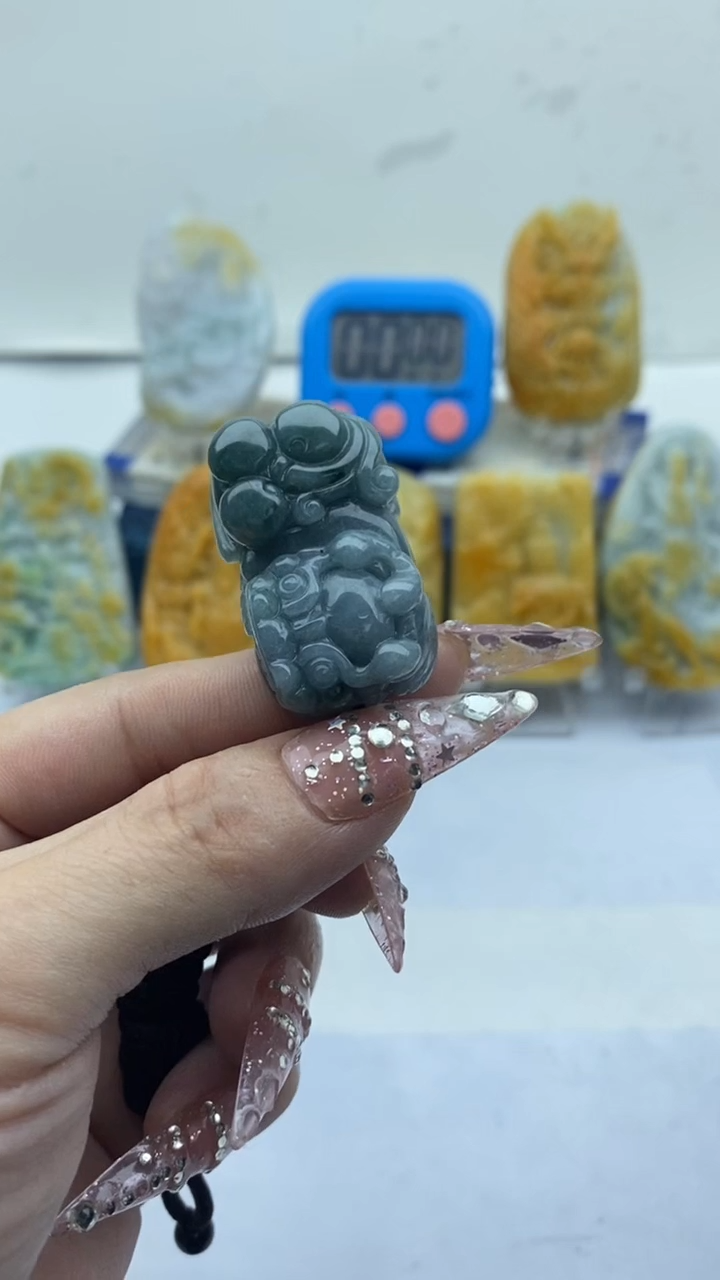 【闪购商品】翡翠颈饰未镶嵌挂件