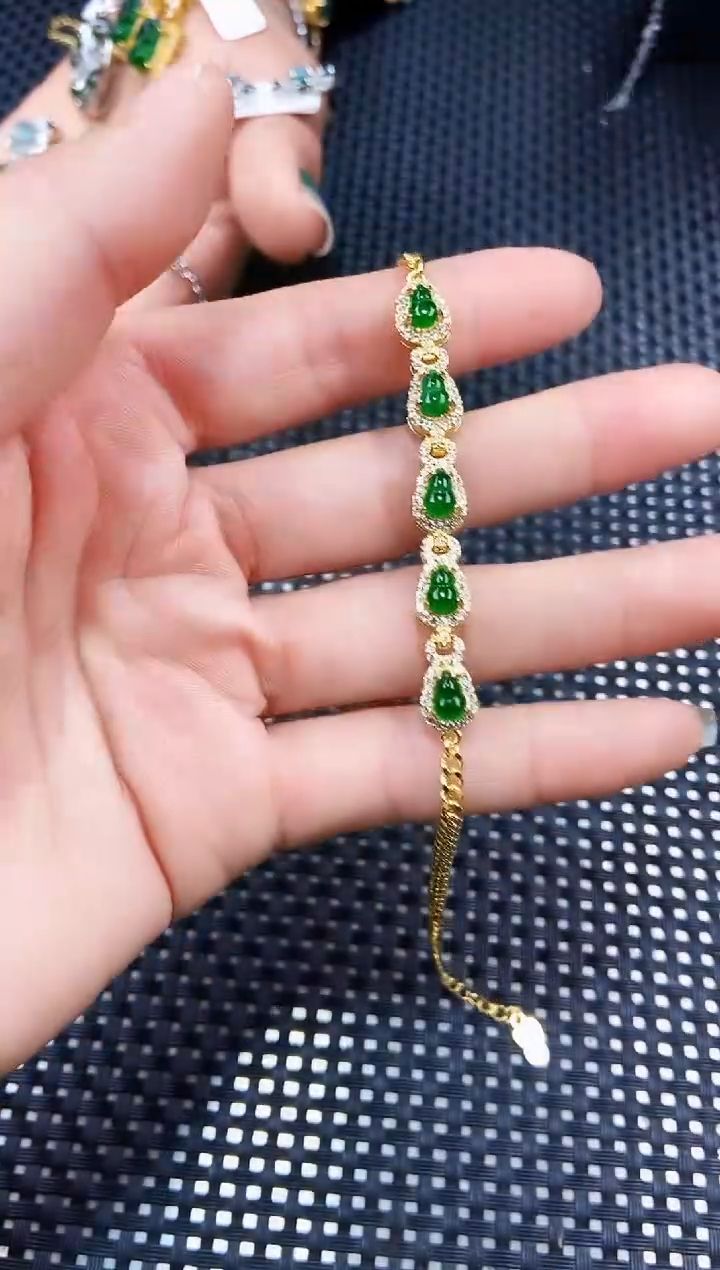 【闪购商品】翡翠手链未镶嵌11111111