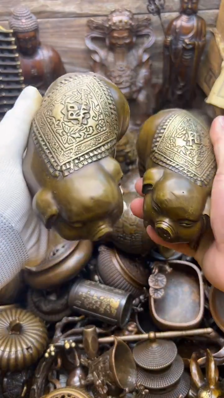 精美铜器，点击下单