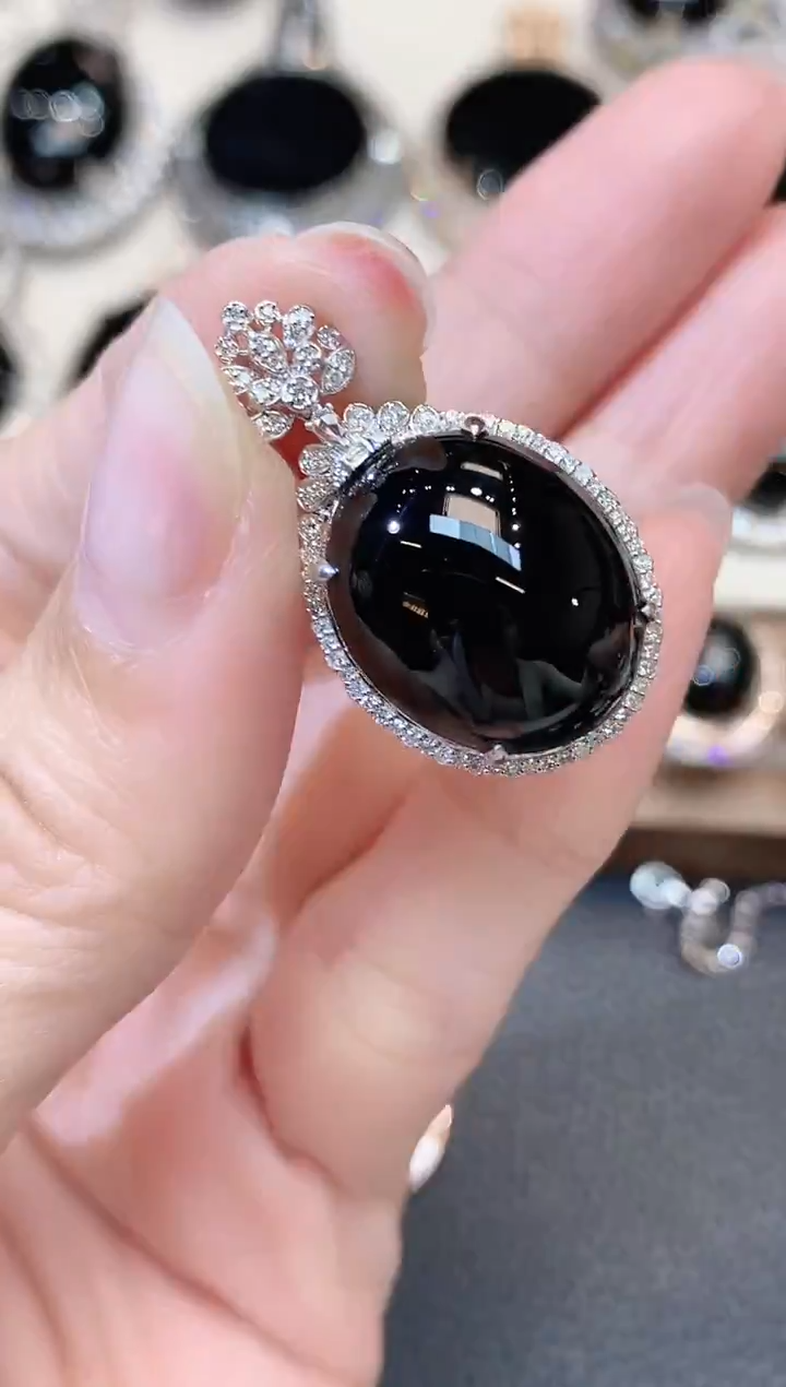 吊坠(不含链)18K金镶嵌翡翠D38