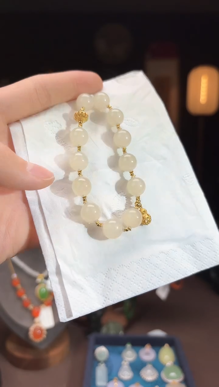 【闪购商品】和田玉g56【藕粉圆珠手串】151718K金镶嵌-