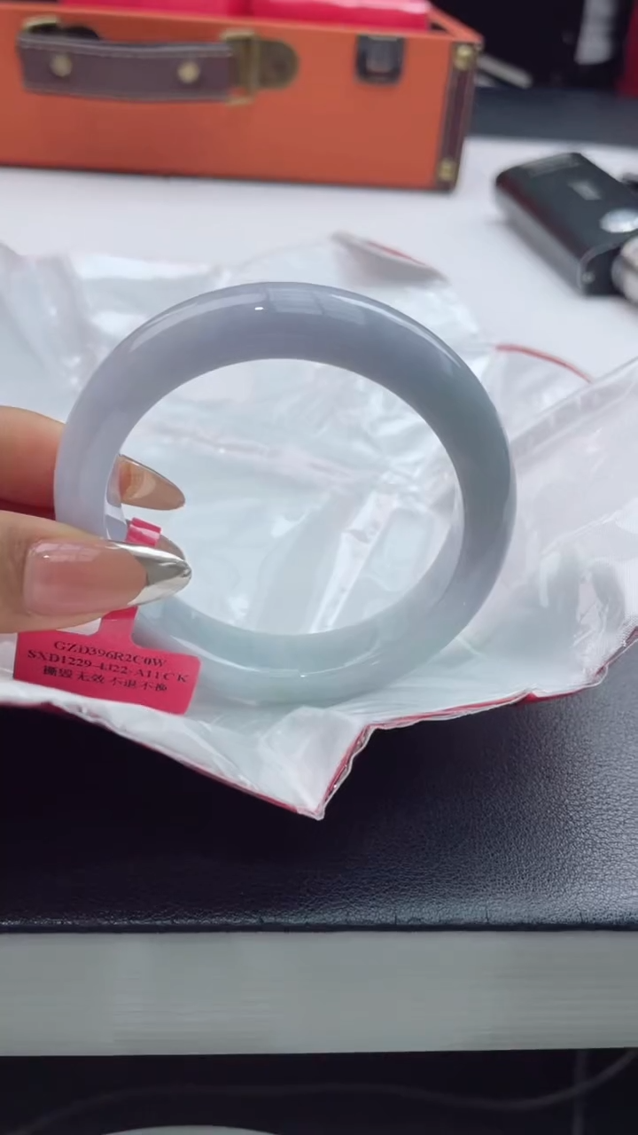 【闪购商品】翡翠手镯未镶嵌12翡翠手镯