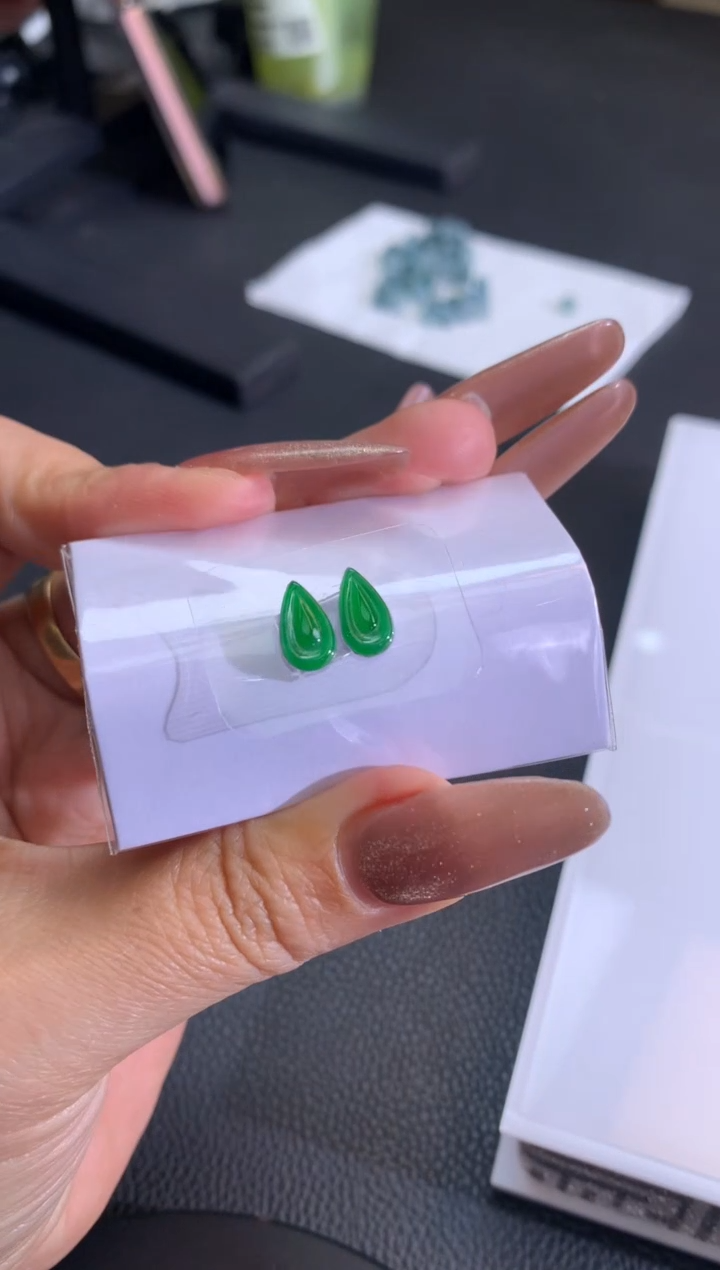 【闪购商品】定制翡翠未镶嵌翡翠