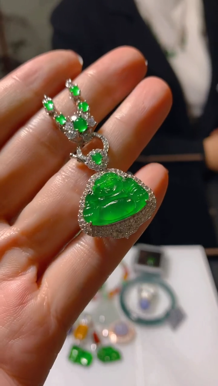 吊坠(赠链)未镶嵌翡翠天然A货翡翠 多样性发货 假一罚四