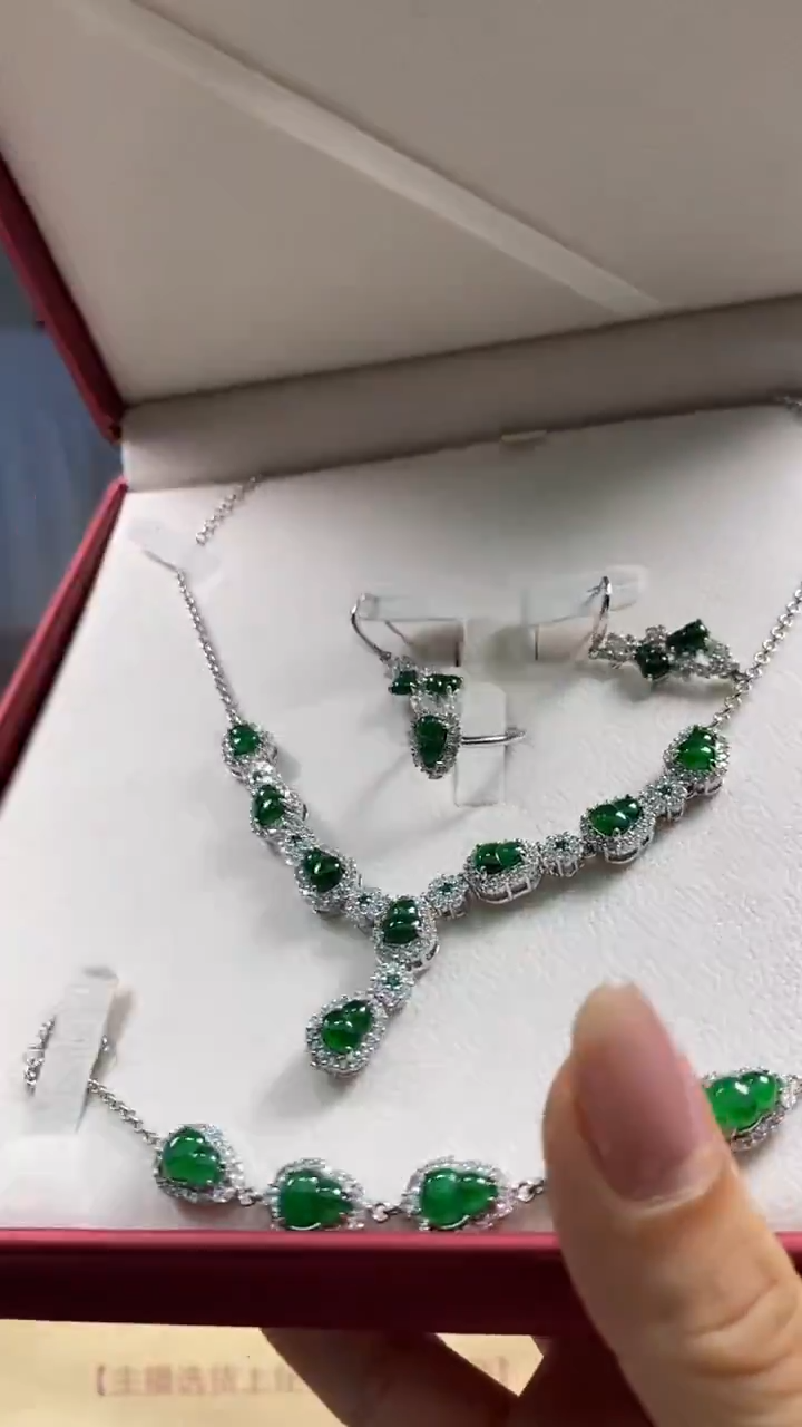 未镶嵌定制翡翠A****?********2