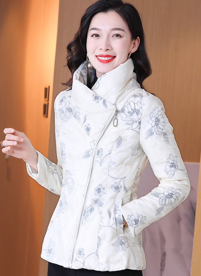 【出口原单】2025新款原版正品保暖气质减龄修身羽绒服ZF-R008