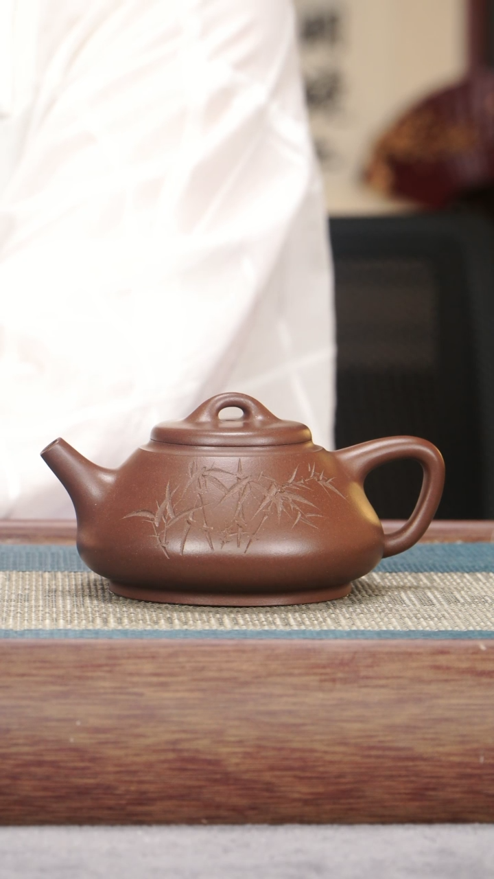 茶壶紫砂底槽青 子冶石瓢