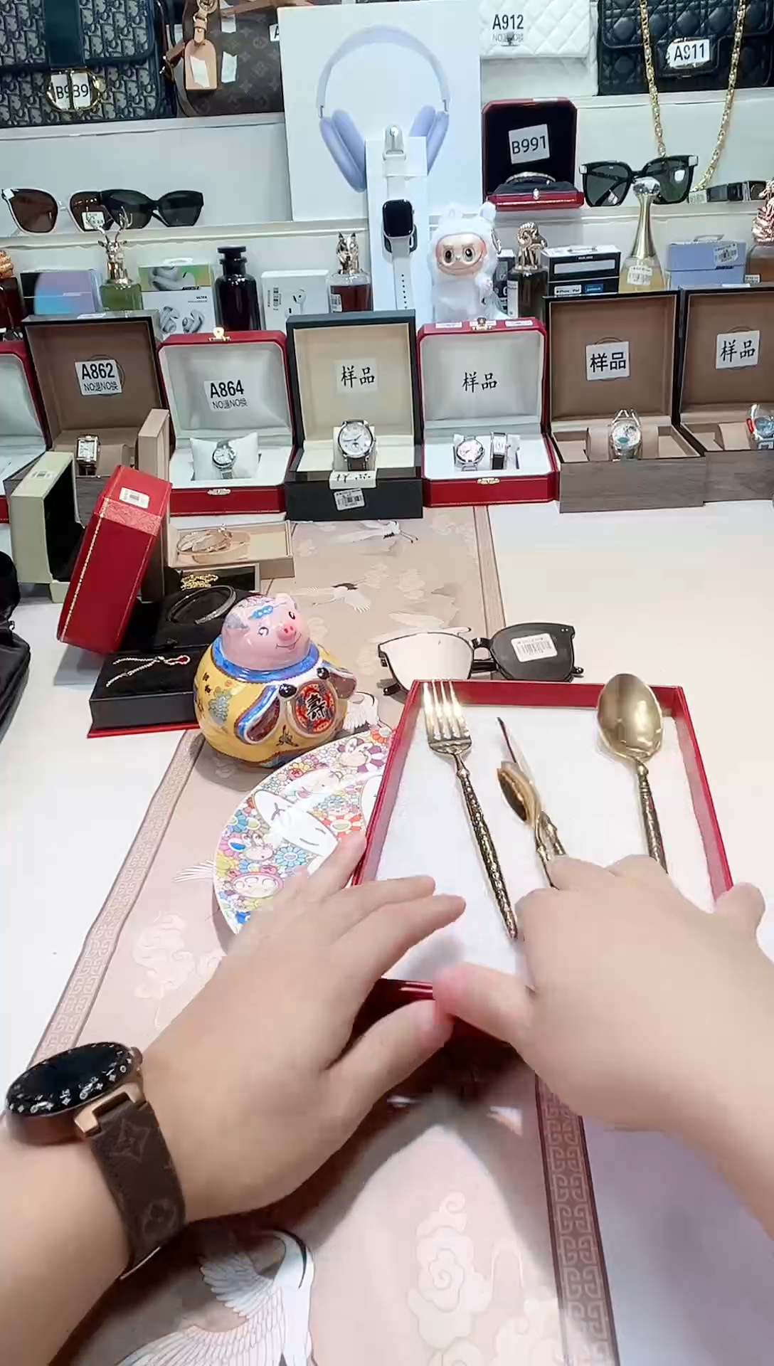 瓷片瓷器 库房到期 全部地板价@@1