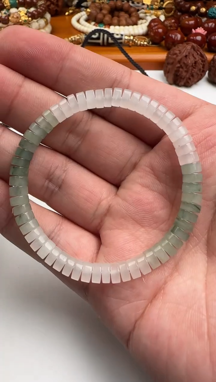 未镶嵌手链翡翠翡翠