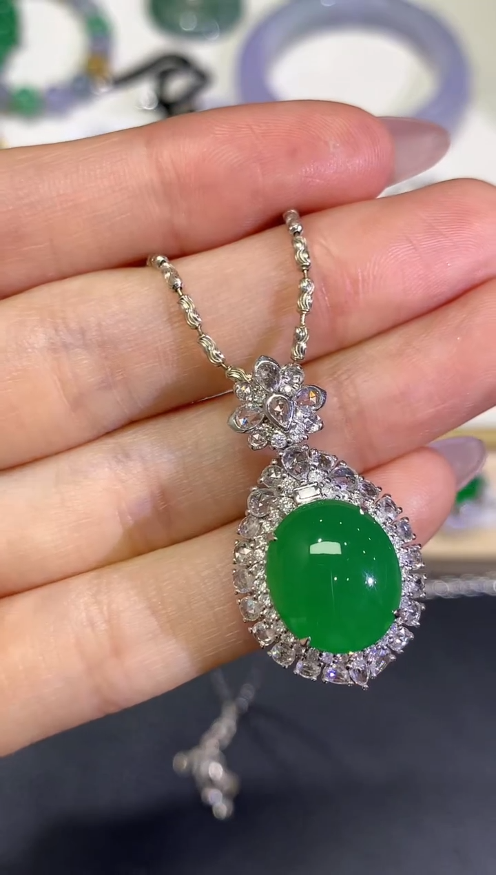 【闪购商品】翡翠颈饰18K金镶嵌团购54