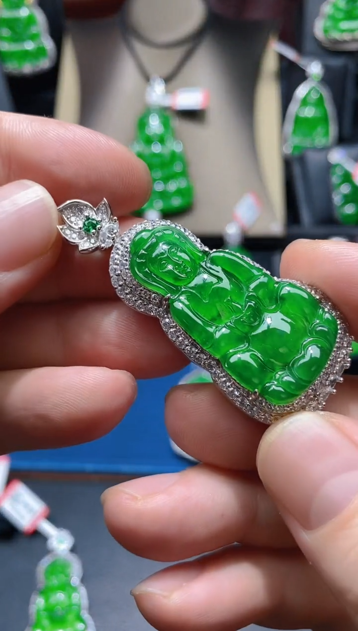 【闪购商品】翡翠颈饰未镶嵌天然A货翡翠v62