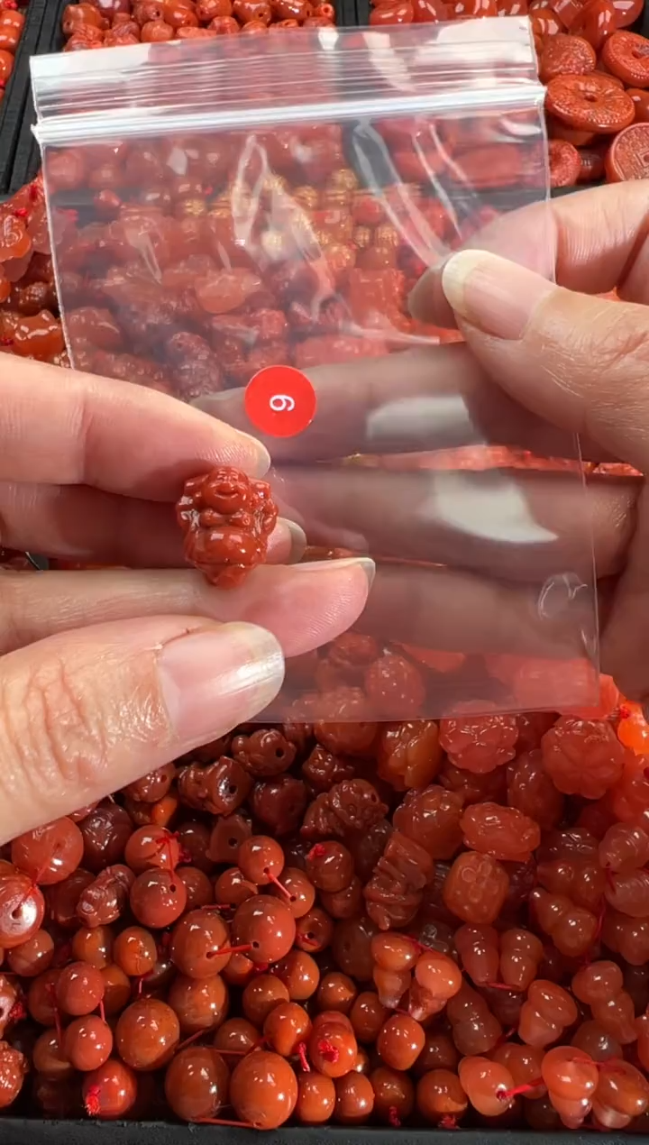 【闪购商品】南红玛瑙颈饰未镶嵌1