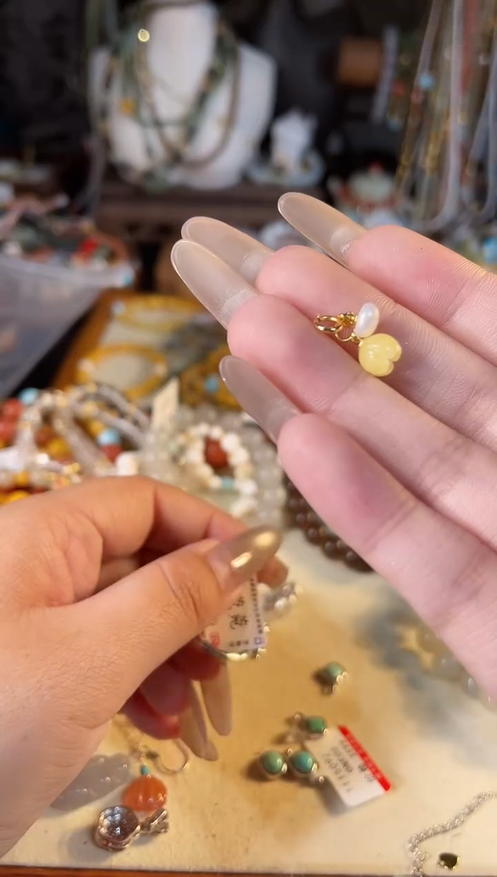 【闪购商品】和田玉吊坠(不含链)未镶嵌多样性发货其一