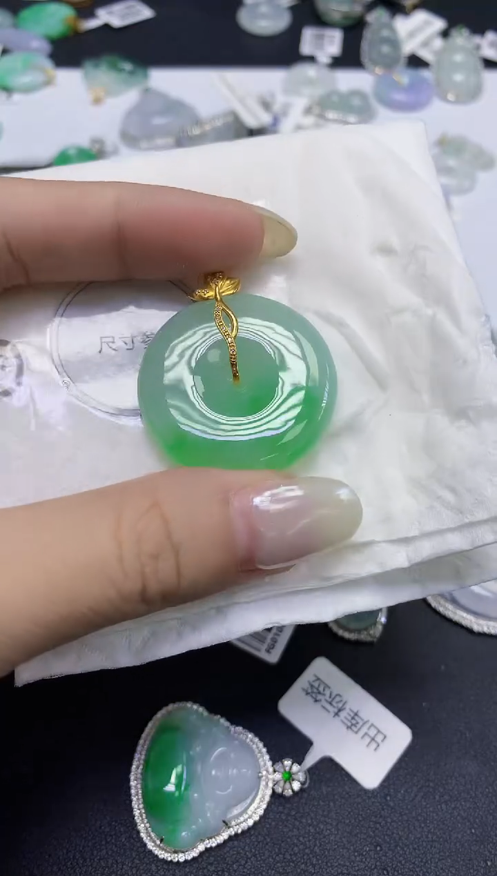 颈饰18K金镶嵌翡翠天然缅甸翡翠A货百元以上9元证书费自理