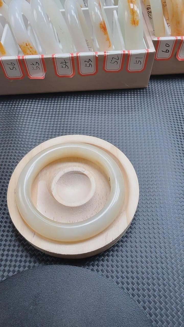 【闪购商品】和田玉手镯未镶嵌702手镯圈口56.6