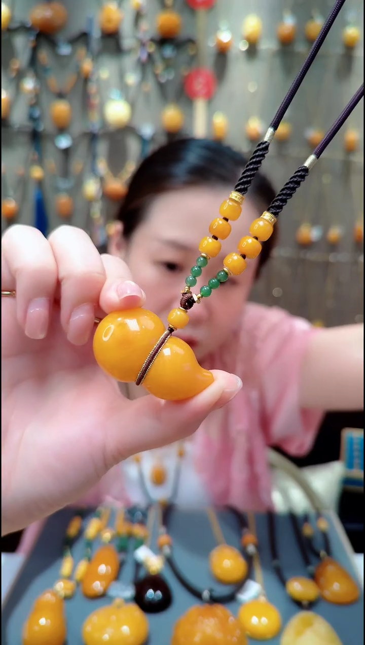 蜜蜡未镶嵌珠宝奇石﹣D559蜜蜡吊坠葫芦