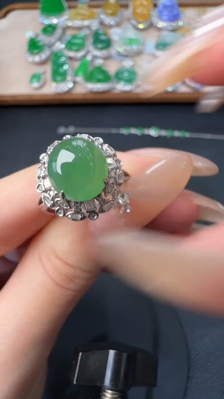 【闪购商品】翡翠戒指18K金镶嵌戒指24