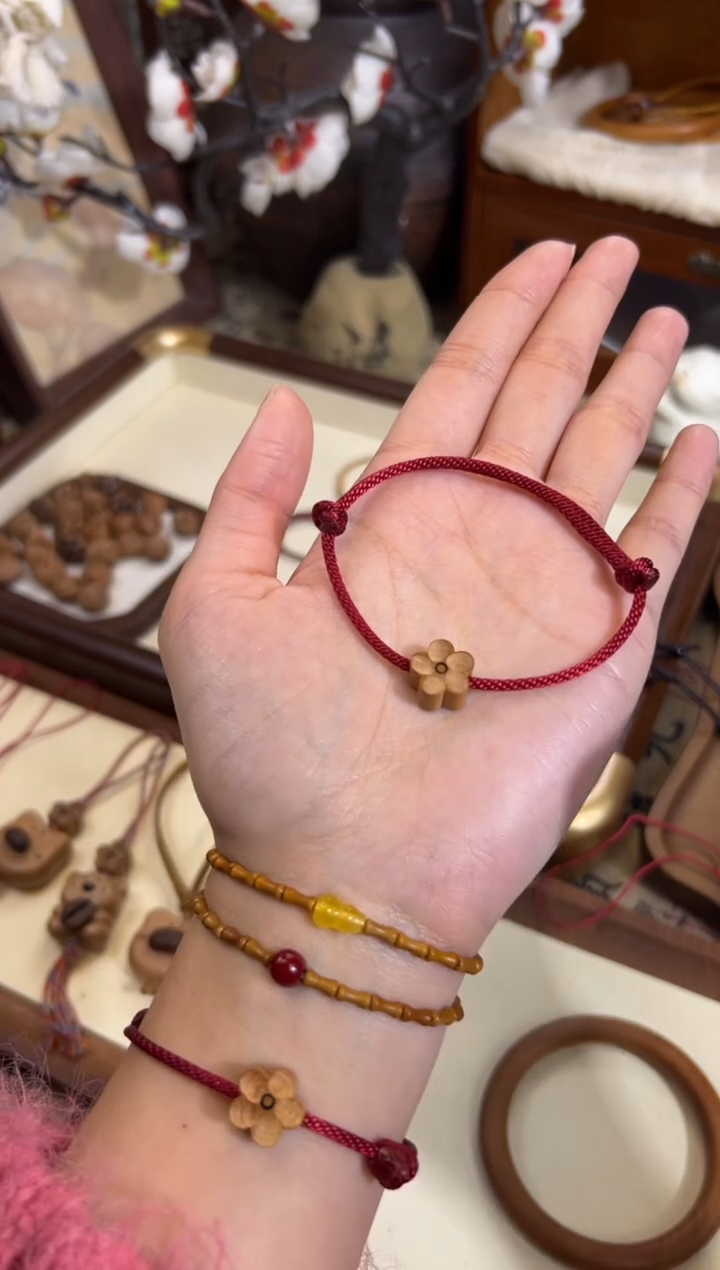 手串桃核【桃缘行】红绳「小花」桃木桃核辟、挡、驱、护 红绳可调节