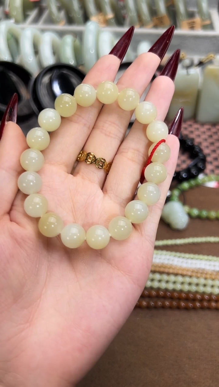 未镶嵌手串和田玉迪克兰手串卡10（83分）