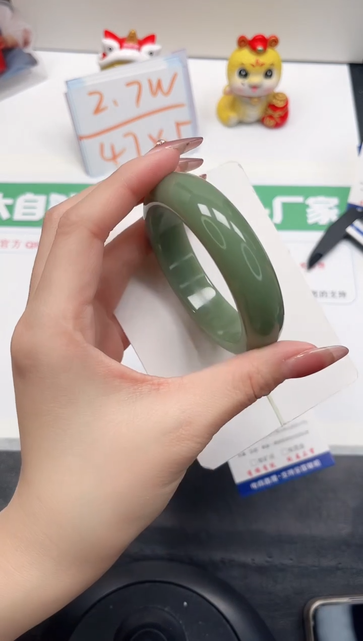 【闪购商品】石英质玉手镯未镶嵌332-56