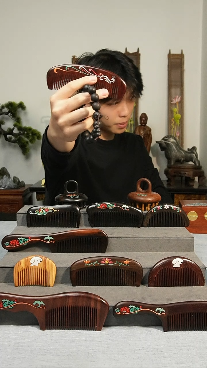香榧木印度小叶紫檀木梳加紫光檀手串