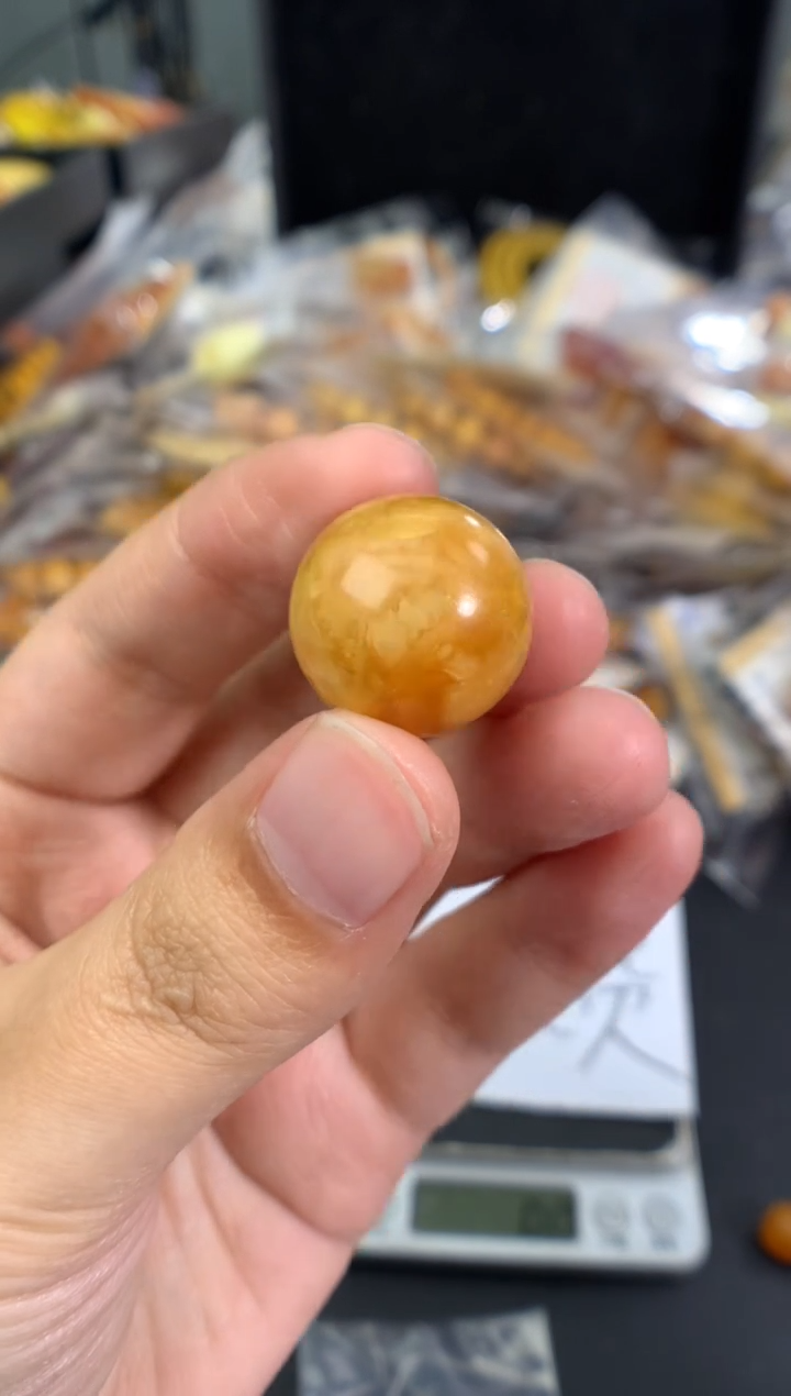 蜜蜡未镶嵌珠宝奇石1